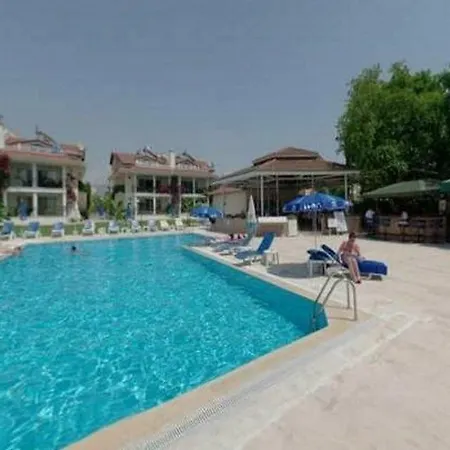 Kaan Hotel 2*